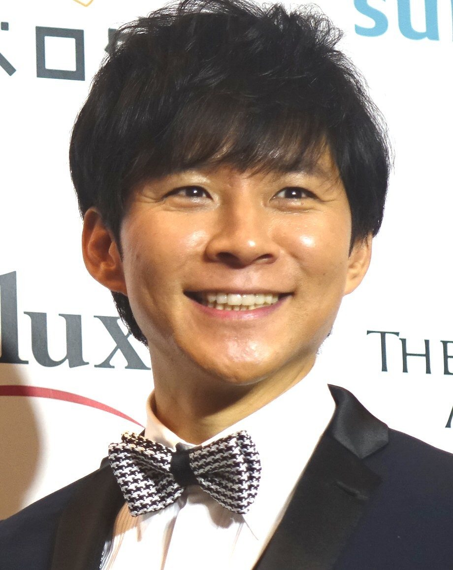 渡部建に文春砲 雑誌には妻 佐々木希と相手女性との会話も Rbb Today