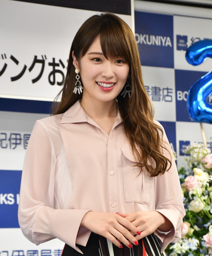 高山一実 マスクを取ったら鼻にティッシュを詰めてる Rbb Today