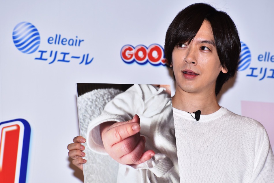 Daigo 第一子の手が ウィッシュ になり歓喜 Dnaが受け継がれている証拠 Rbb Today Daigo 第一子の手が ウィッシュ になり歓喜 Dnaが受け継がれている証拠 Rbb Today