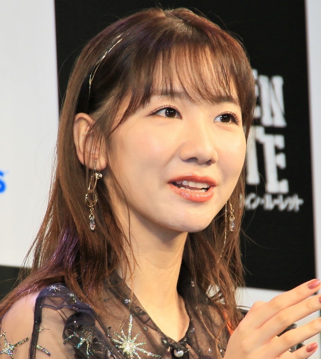 柏木由紀 ニットまくり上げ下着チラリ ファン ナイスバディ めっちゃ細い Rbb Today