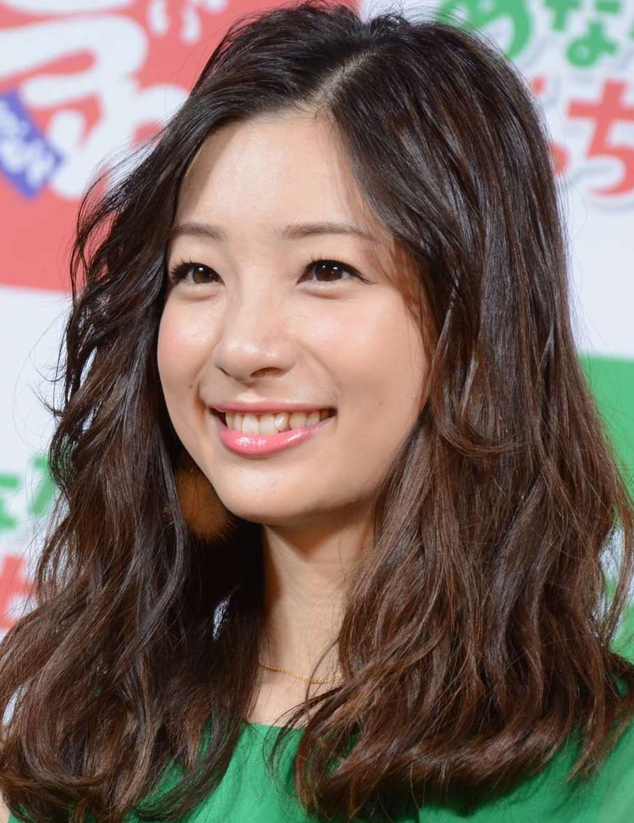 足立梨花 自宅のゲーム環境が本格的すぎる 加藤浩次もビックリ すごくない Rbb Today