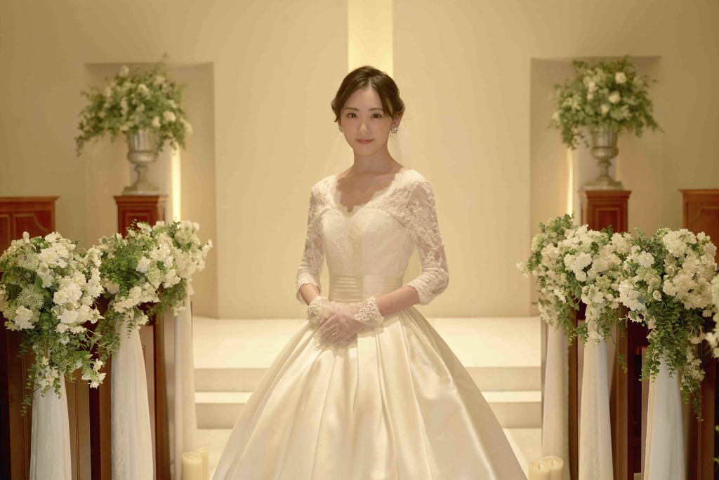 生駒里奈 美しいウエディングドレス姿を披露 他アーティストのmvに初出演 Rbb Today