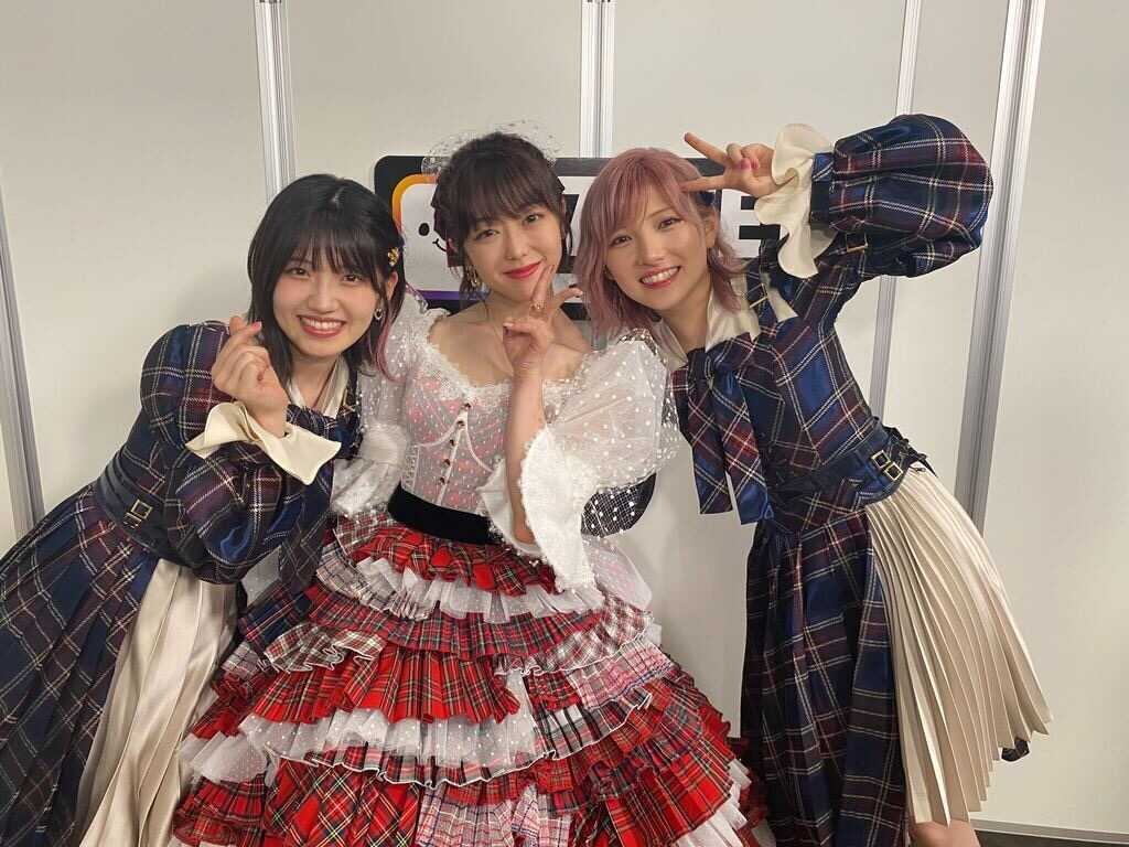 峯岸みなみ 卒コン アフタートーク に岡田奈々 村山彩希 指原莉乃 小嶋陽菜ら卒業メンバーも Rbb Today 峯岸みなみ 卒コン アフタートーク に岡田奈々 村山彩希 指原莉乃 小嶋陽菜ら卒業メンバーも Rbb Today