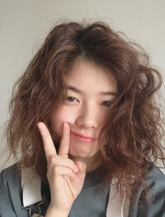 小芝風花 寝起きのぼさぼさヘアが かわいい と注目 Rbb Today