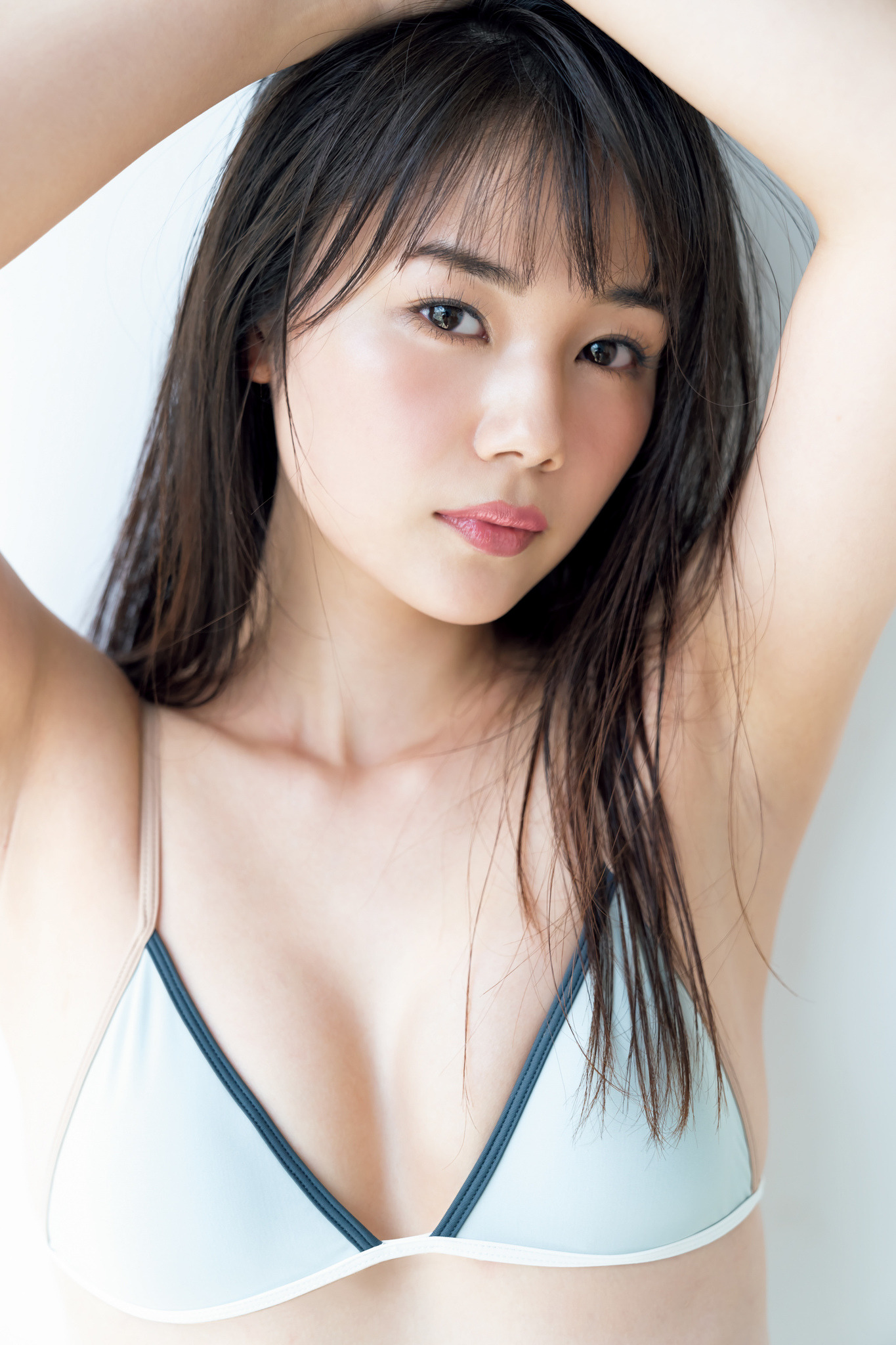 空手元世界チャンピオンが脱いだ 長野じゅりあがド緊張の初水着 Rbb Today