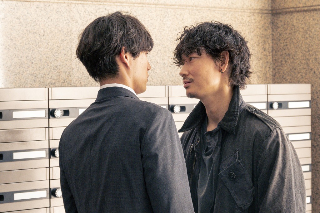 綾野剛主演ドラマ アバランチ 今夜スタート 破天荒な謎の集団が巨悪と闘う Rbb Today