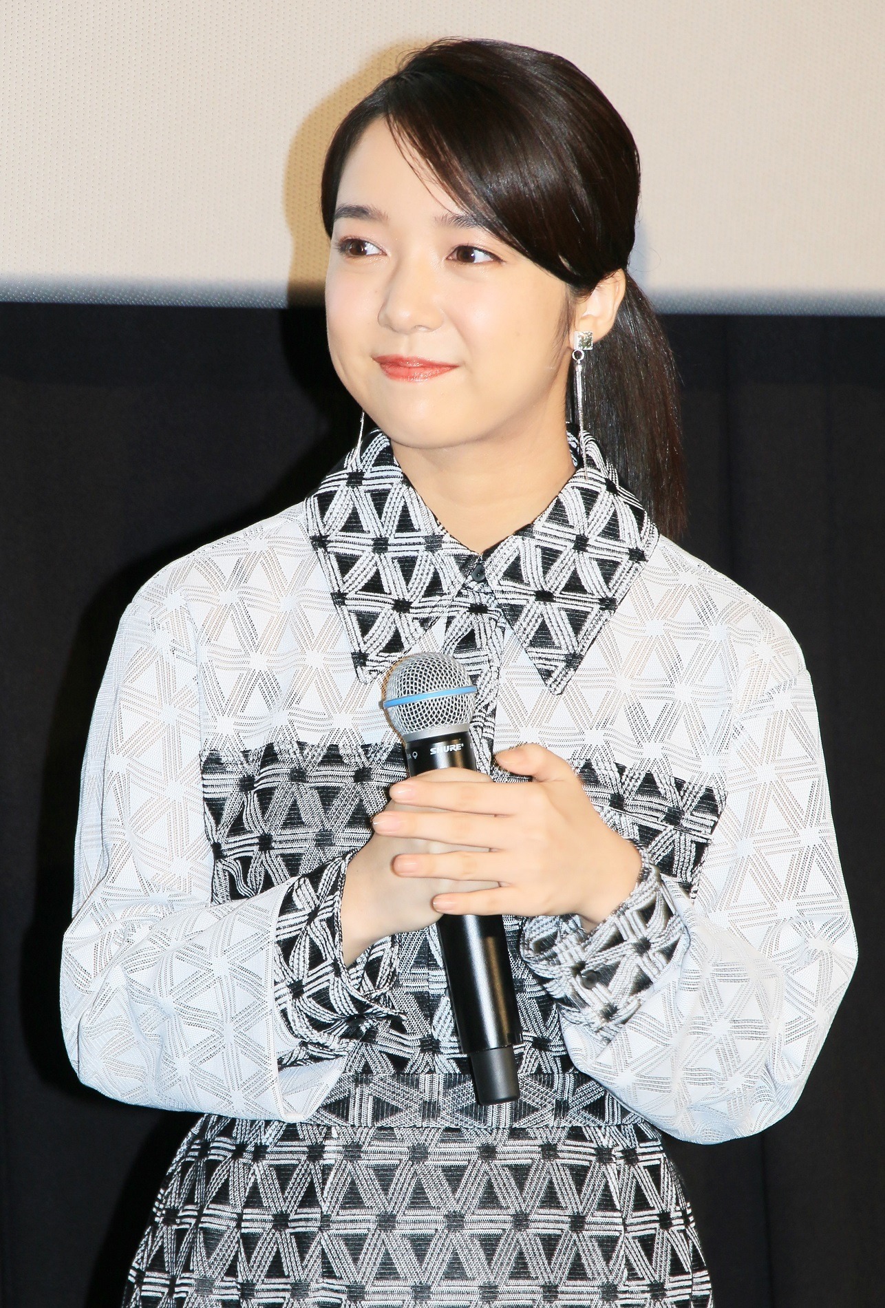 上白石萌音 妹 萌歌の22歳誕生日を祝福 年々たくましく Rbb Today