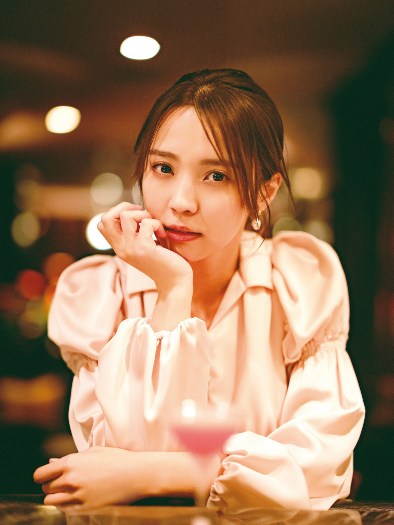 櫻坂46 小林由依の2nd写真集発売 横浜妄想デートに 水着 ランジェリーカットも収録 Rbb Today