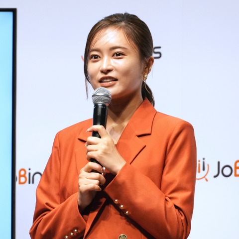 小島瑠璃子「毎日限界ギリギリです…」と近況報告！子育てや事業展開に挑戦の日々を明かす 画像