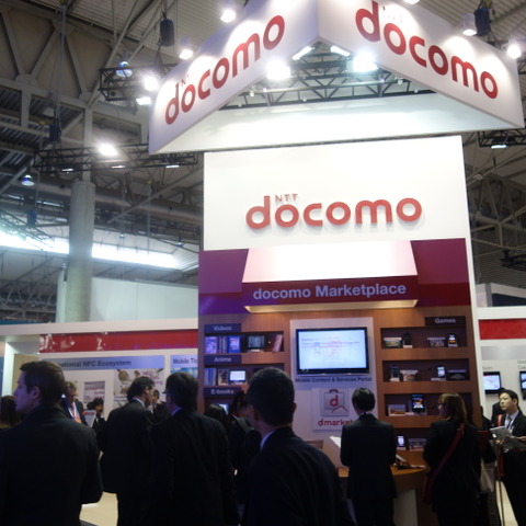 【MWC 2013 Vol.46】新OS「Tizen」はハイエンド機で投入?……ドコモ、Orange担当者に聞く 画像