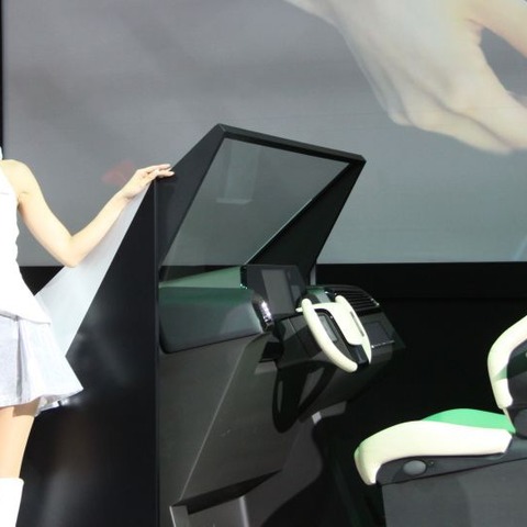【CEATEC 2013 Vol.17】パイオニアが提案する次世代IVIはフロントウィンドHUD、バイオセンサー、立体音響 画像