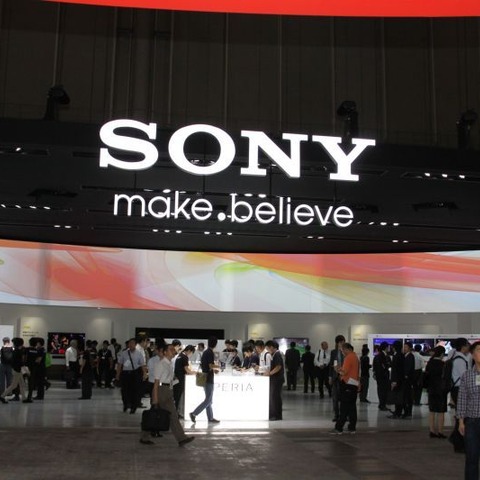 【CEATEC 2013 Vol.30】ソニーXperia Z1に人だかり 画像