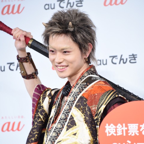 菅田将暉、“男気”姿で和太鼓披露…自分のかっこよさにビックリ! 画像