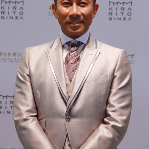 前園真聖、10歳年下ジャズダンサーとの結婚を報告! 画像