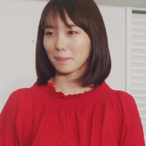 谷原章介、飯豊まりえの小悪魔しぐさにメロメロ「もう1回やって!」 画像