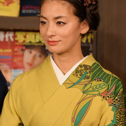 尾野真千子、主題歌レコーディング中は「被害妄想が凄かった」 画像