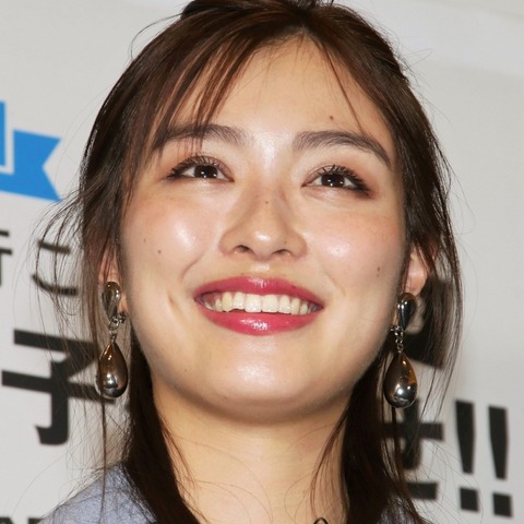 内田理央、突如恋愛の悩みを告白!「もう26歳なので、ちゃんと人を好きになりたい…」 画像