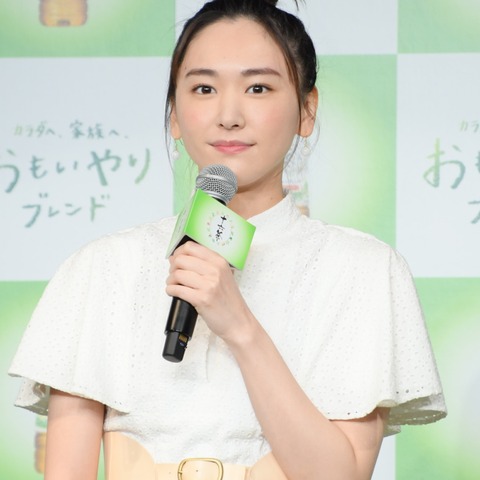 新垣結衣、“Wサプライズ”に歓喜「私も一緒に泣きそうに」 画像