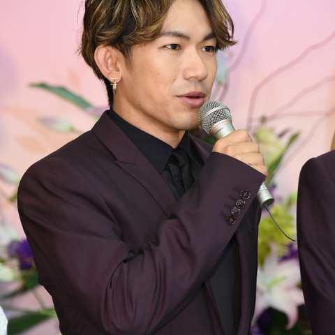 三代目NAOTO、岩田剛典にウナギ弁当を食べられ絶叫 画像