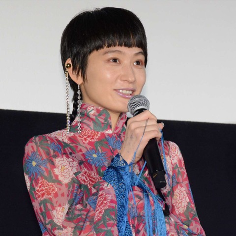 水曜日のカンパネラ・コムアイ、幻のデビュー計画明かす「当初は女性3人」 画像