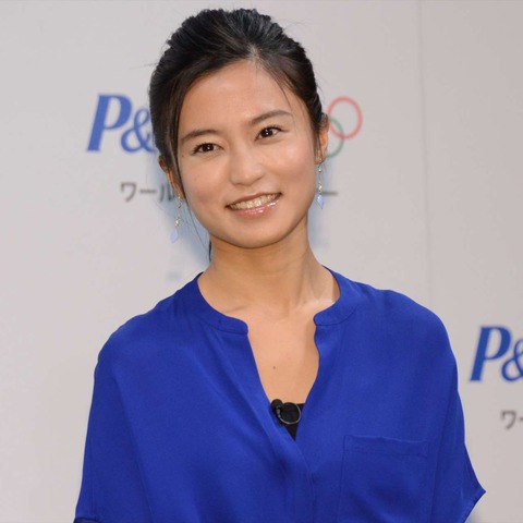 こじるり、盗撮被害…「白目むいて寝ている写真」が拡散!? 画像