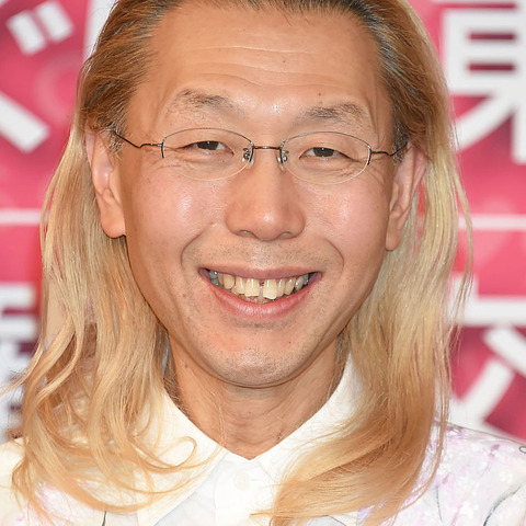 假屋崎省吾、今は棺桶や骨壺もデザイン「これが売れてるんですよ」 画像