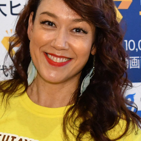 LiLiCo、元純烈・友井の騒動に涙声で謝罪「本当に申し訳ない」 画像