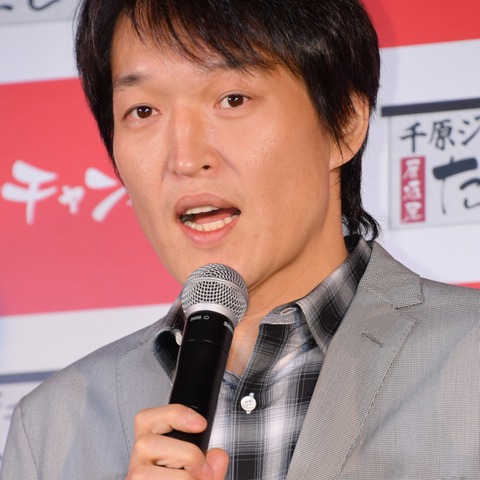千原ジュニア、バイク事故の入院生活を回顧「今田さんがバイク雑誌持ってきた」 画像