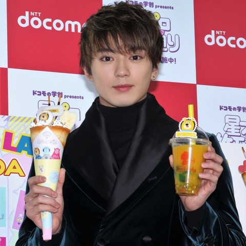 新田真剣佑が「星プロ竹下通り」の1日商店会長に就任！ 画像