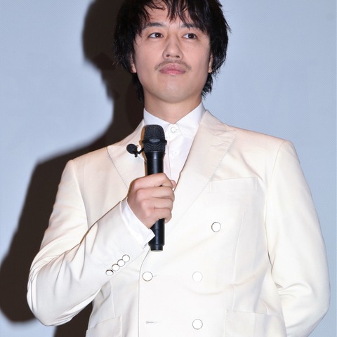 斎藤工「過去の栄光で生きてる人ほど、くだらないものはない」 画像