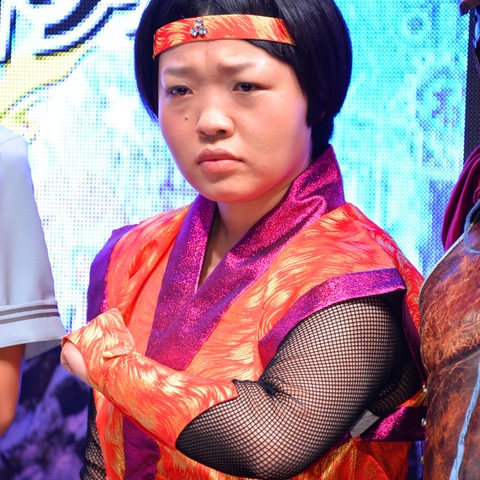おかずクラブ・オカリナ、美を探求…シミ取りに53万円!目の下のホクロも除去 画像