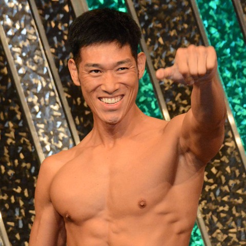 闇営業芸人が復帰ステージで自虐ネタ……賛否の中、HGの妻の胸中は? 画像