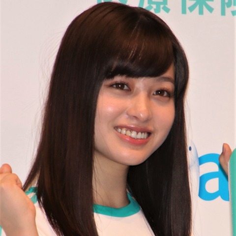 橋本環奈、兄と食事中に勘違いされる「新婚さん?」 画像