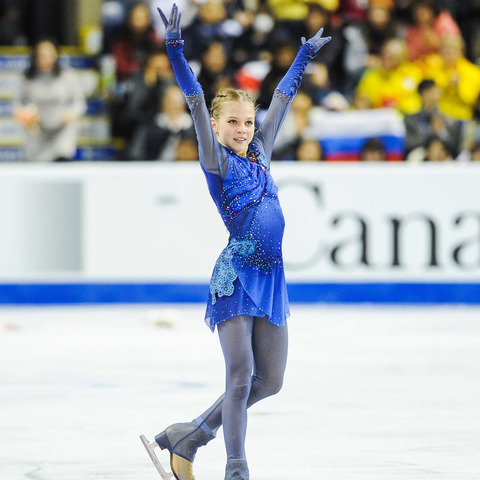 トゥルソワと羽生結弦、同時に4回転ジャンプ&同時着氷!「異次元すぎる」と反響続々 画像