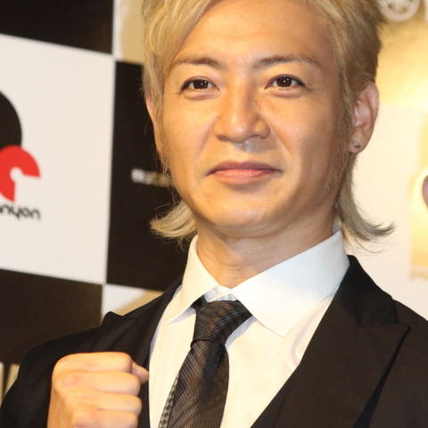 つるの剛士、スタジオで涙!捜しても見つからなかった恩人と25年ぶり 画像