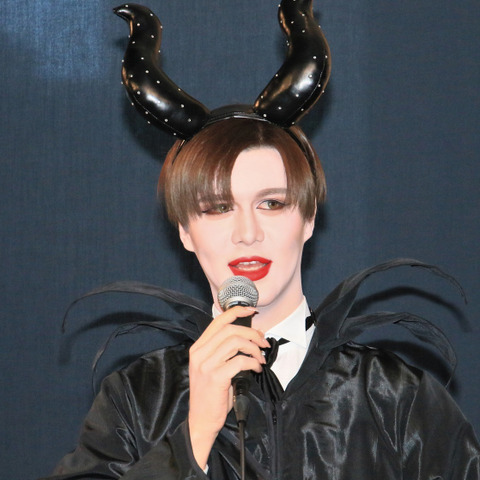 Mattが“邪悪な妖精”のコスチューム姿を披露!「鬼じゃないので豆は撒かないで!」 画像