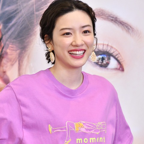 永野芽郁、最近興奮したこと「バックで一発で入ったとき」 画像