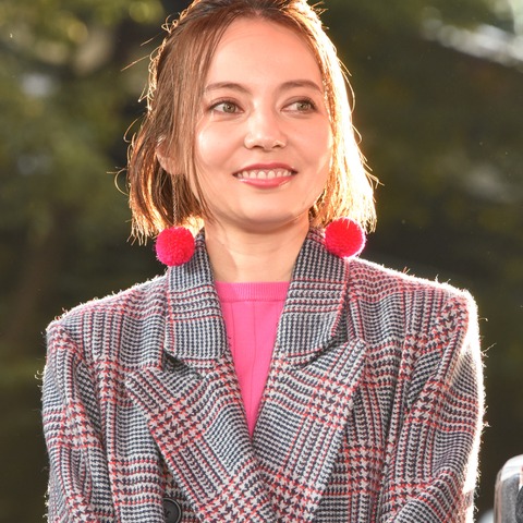 ベッキー、結婚生活のルール明かす 山口智充との再会にも喜び 画像