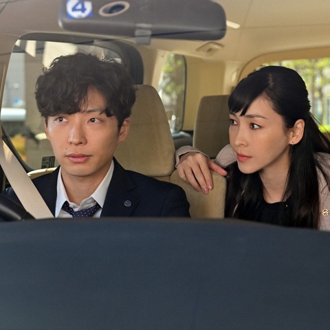 ド派手なカーチェイス!綾野剛・星野源の最強バディ!『MIU404』初回にネット大興奮 画像