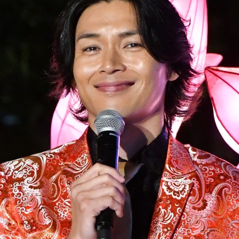 純烈・白川、グループ加入はリーダー酒井に「だまされて」 画像