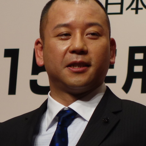 バイきんぐ西村瑞樹、キャンプ専用の“山”を購入!そのお値段は? 画像