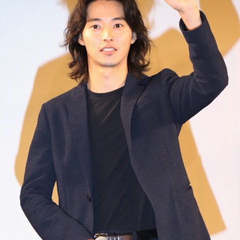 山崎賢人&行定勲監督、松岡茉優の人間力を語る「いろんなことを察してくれる女優」 画像