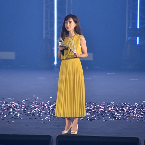 田中みな実が竹内涼真と最新テクノロジーを駆使した点灯式「TGC 2020 A/W」 画像