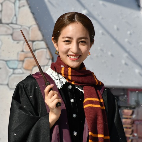 「ハリー・ポッター」ファンの堀田茜、人生初魔法に歓喜! 画像