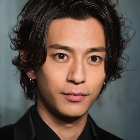 三浦翔平、親友・三浦春馬さんに改めて想いを寄せる「仲間が1人亡くなった」 画像