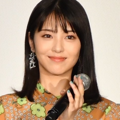 浜辺美波、『キミスイ』のヒットに焦り「あれが一番になってしまう」 画像