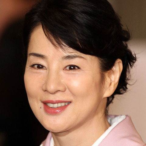 吉永小百合、嵐へメッセージ「いつか同窓会やって」 画像