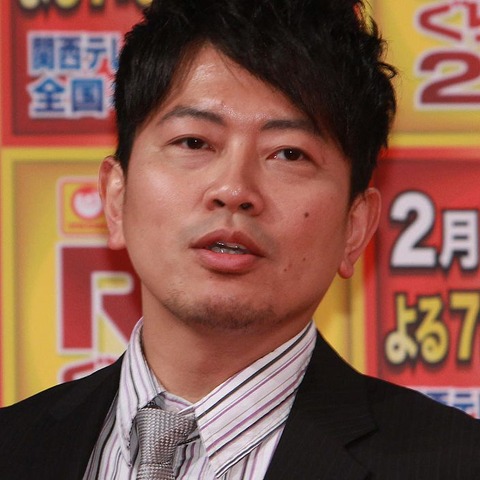 宮迫博之、1年半ぶり地上波復帰で全力ポーズ「宮迫ですッ!」 画像