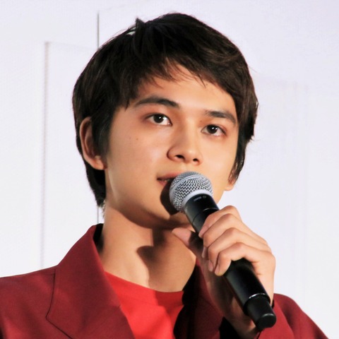 北村匠海、ファーストキスはドラマの中で…撮影現場で母が見守る目の前! 画像