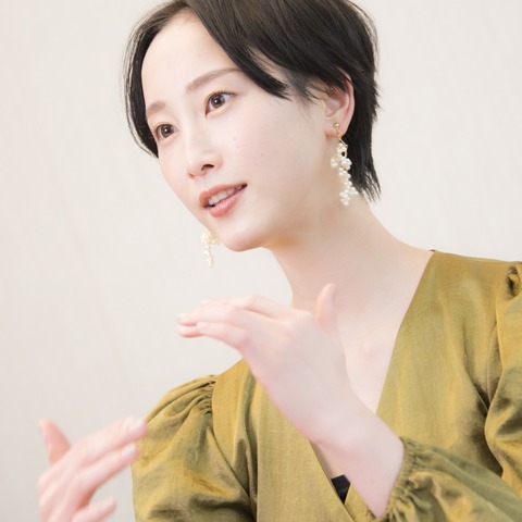 松井玲奈、新作小説『累々』は「“パパ活”をする女の子のSNSから着想を得ました!」 画像